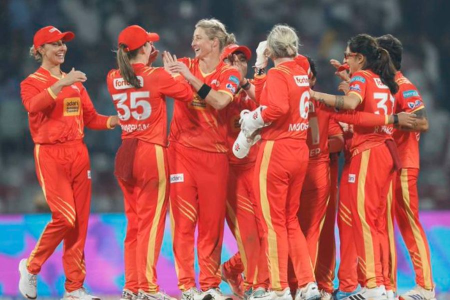Gujarat Giants beat Mumbai Indians and enter the playoffs