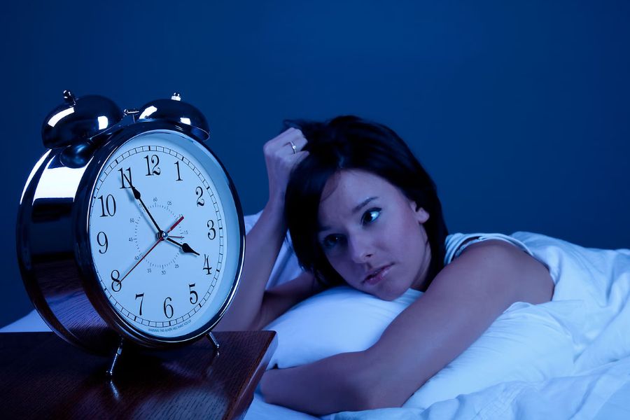 sleep-deprivation-health-risks-doctors-advice-kannada