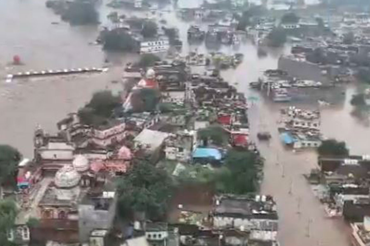 ram-ghat-nirmohi-akhada-flood-chitrakoot